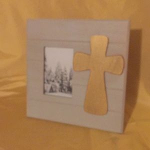 NWT cross photo frame